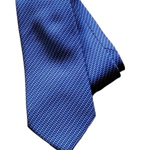 CHARVET PLACE VENDOME men's tie 100% Silk Made in France blue chevron